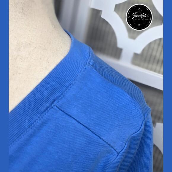 3/$30 Rafaella Blue V-Neck Gold Chain and Button Short Sleeve Knit Top Size PM - Picture 6 of 11